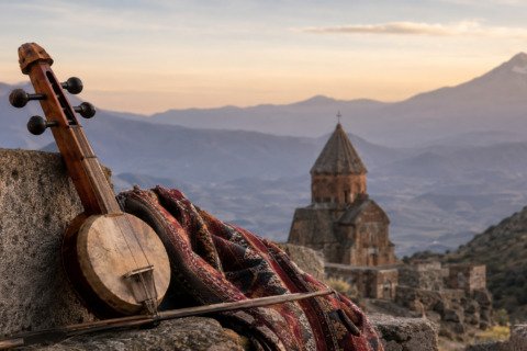 Skąd bierze się wyjątkowe brzmienie melodii ormiańskich